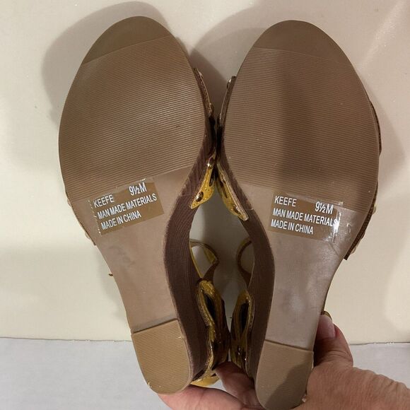 Dollhouse Eyelet Open Toe Strap Nailhead Buckle Platform Heels Yellow Gold 9.5 - Picture 7 of 9